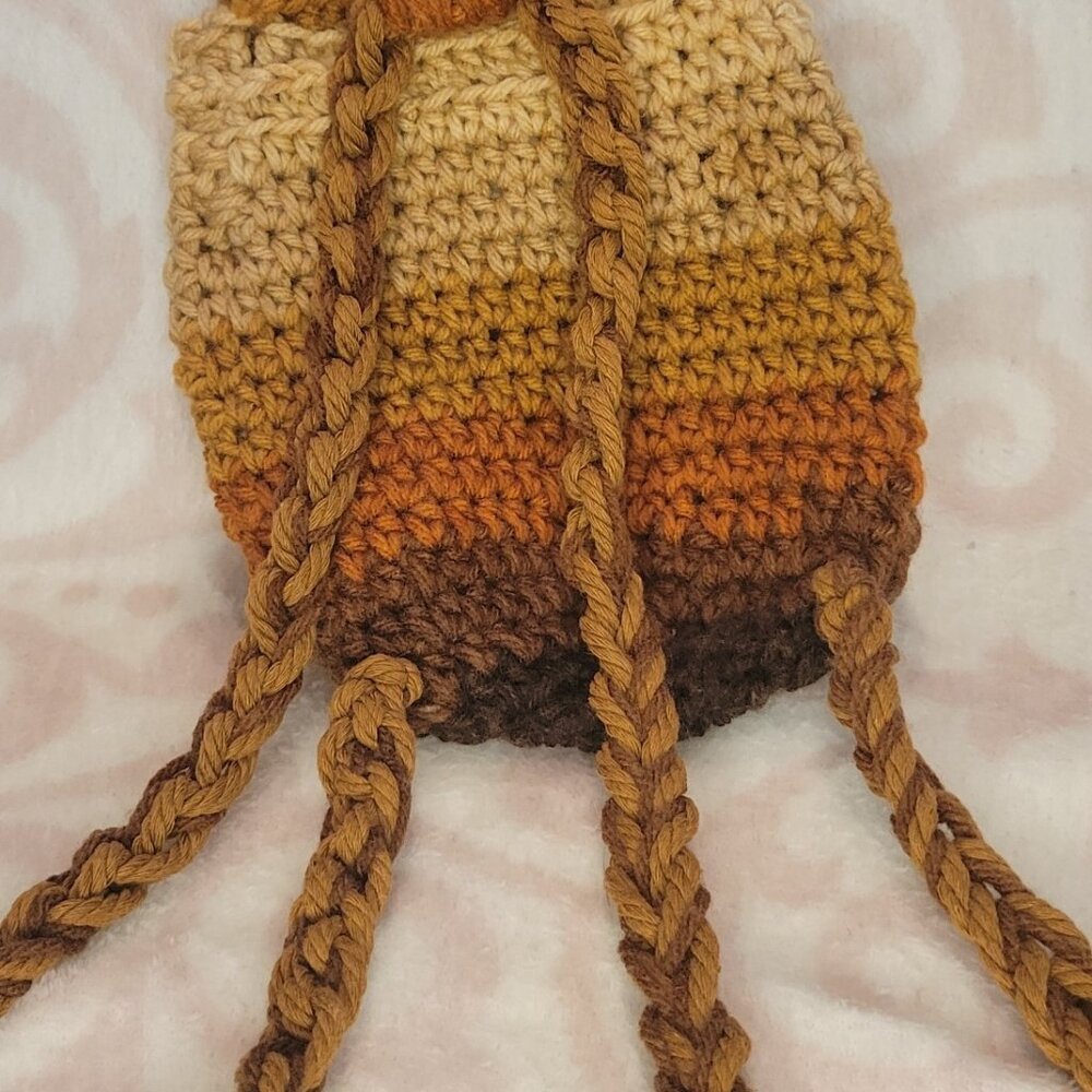 Crochet Mini-Backpack Cottagecore Style HANDMADE - Picture 6 of 7